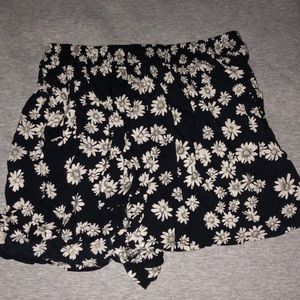 F21 flowy shorts